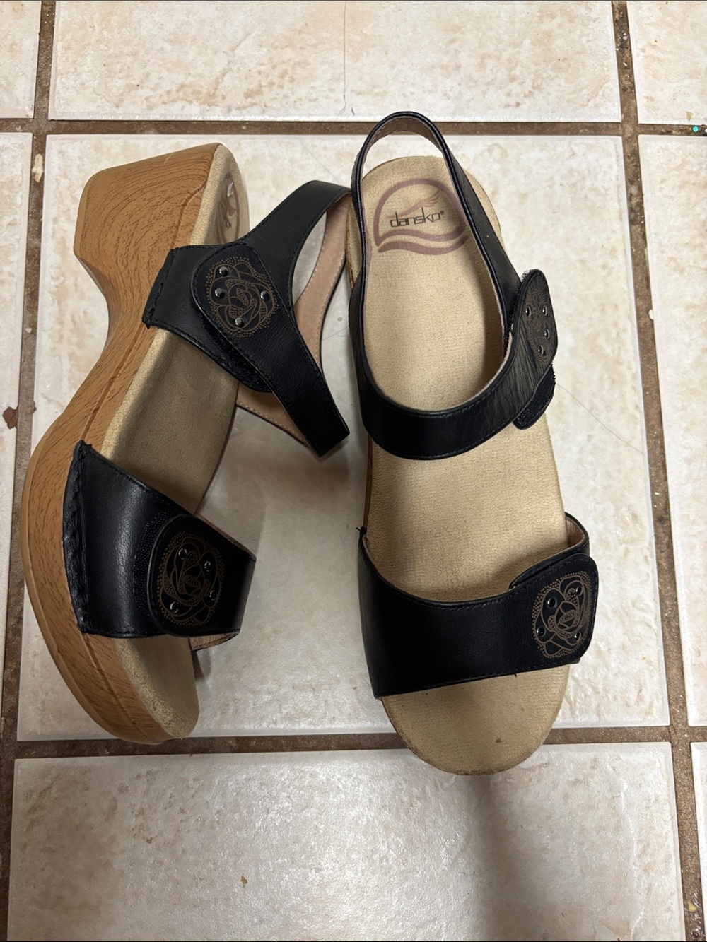 Dansko Sonnet Sandals Black Leather women's size 40(10)